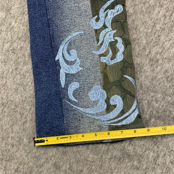 Brazil Roxx Women's Embroidered Floral Blue Mid Rise Flare Jeans Size 8 (27x30) - Picture 12 of 12